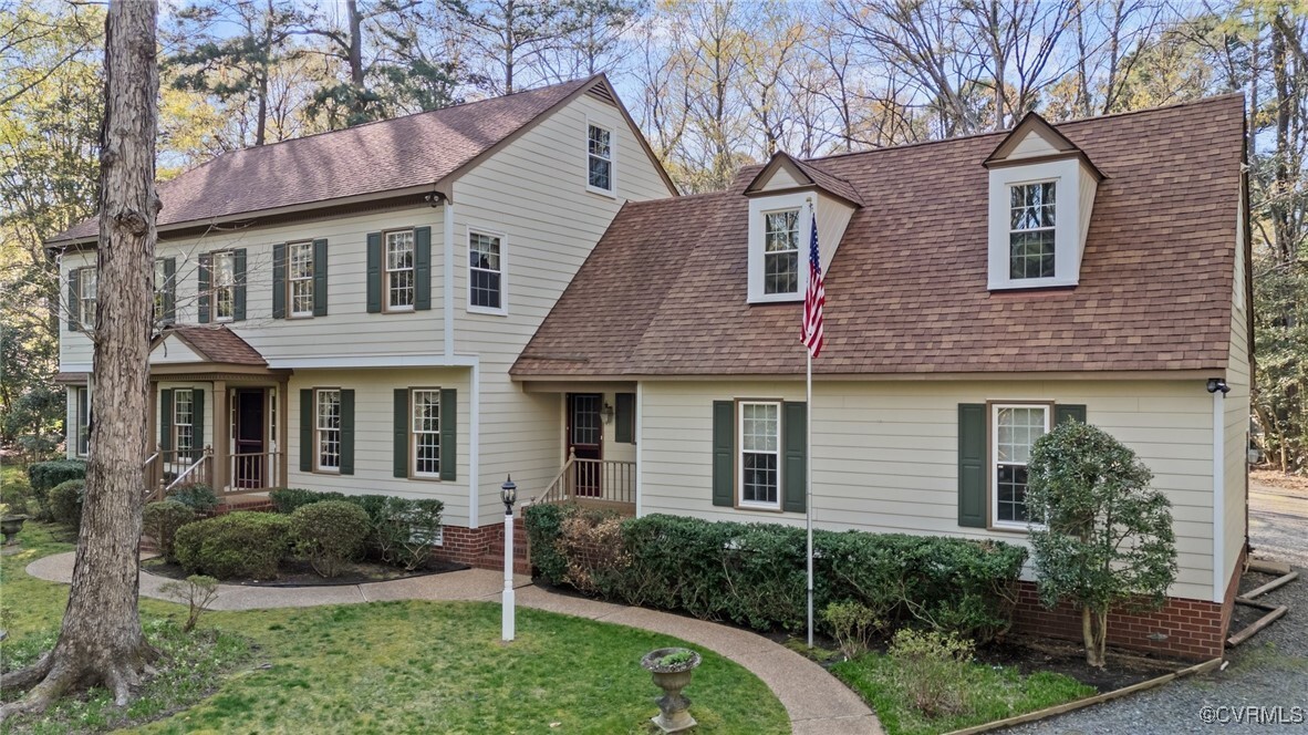 Property Photo: 8407 Knollwood Court VA 23116