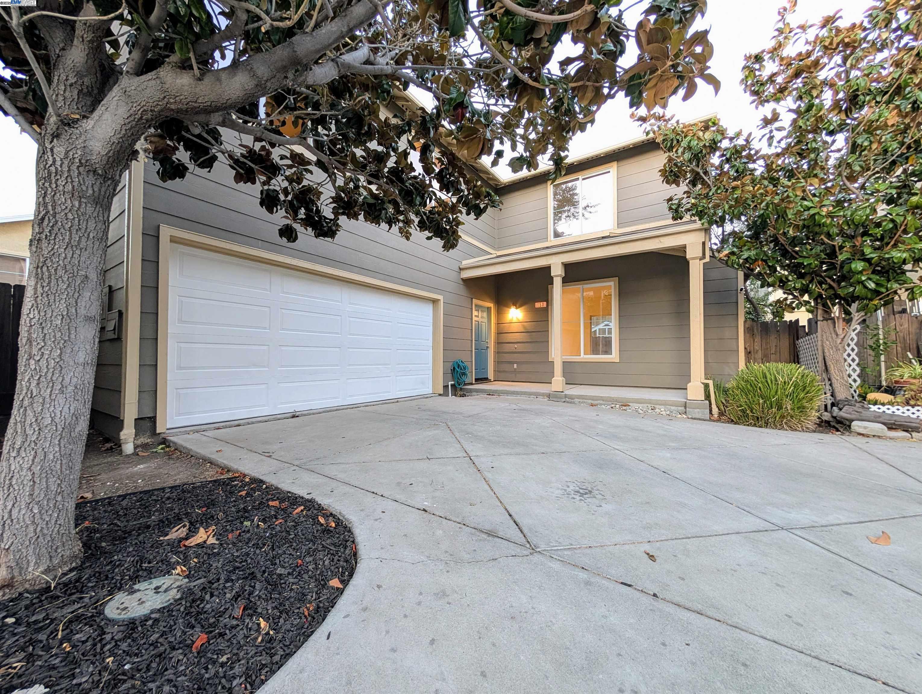 Property Photo: 158 Fairview Ave CA 94565