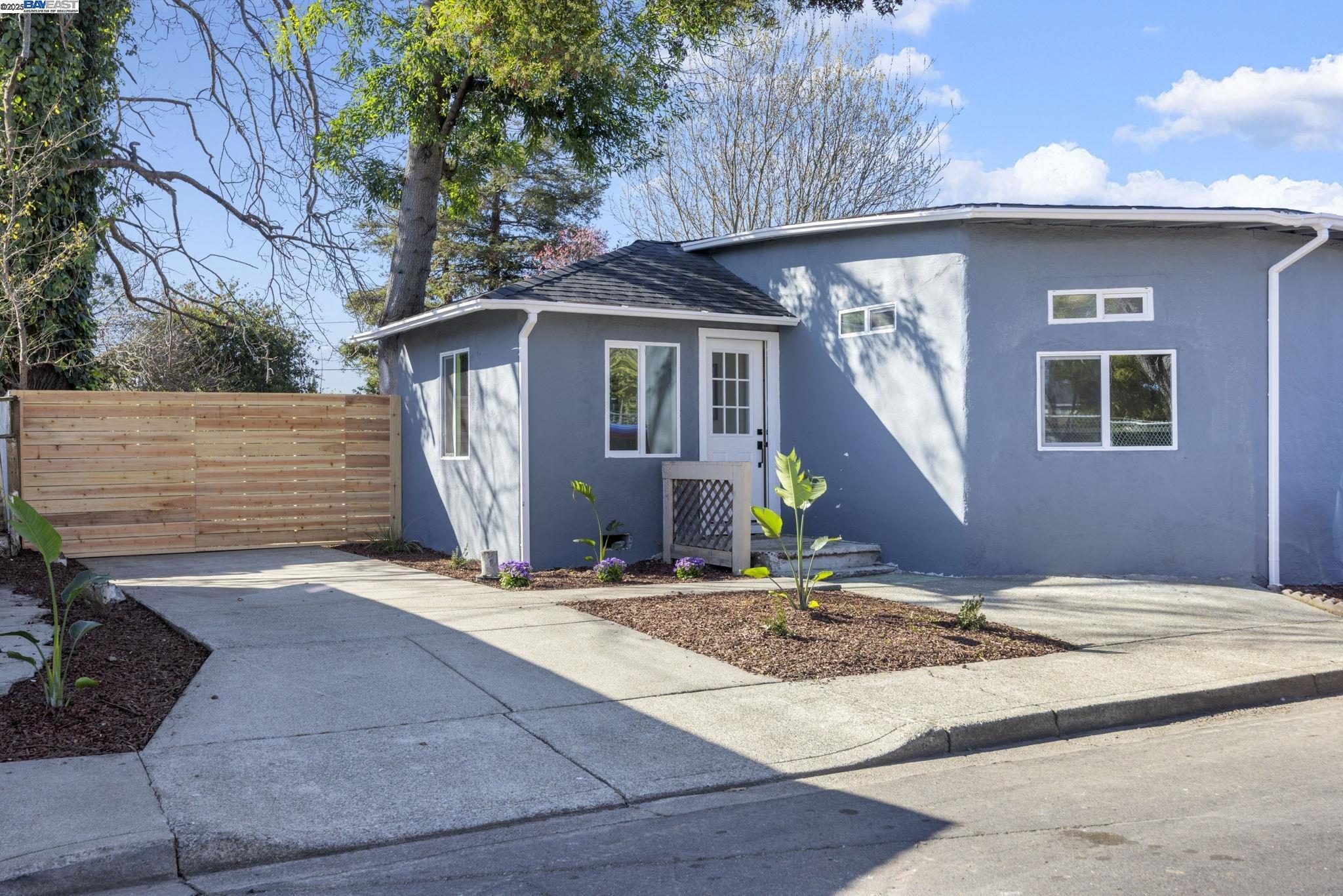 Property Photo: 20 W Ruby St CA 94801