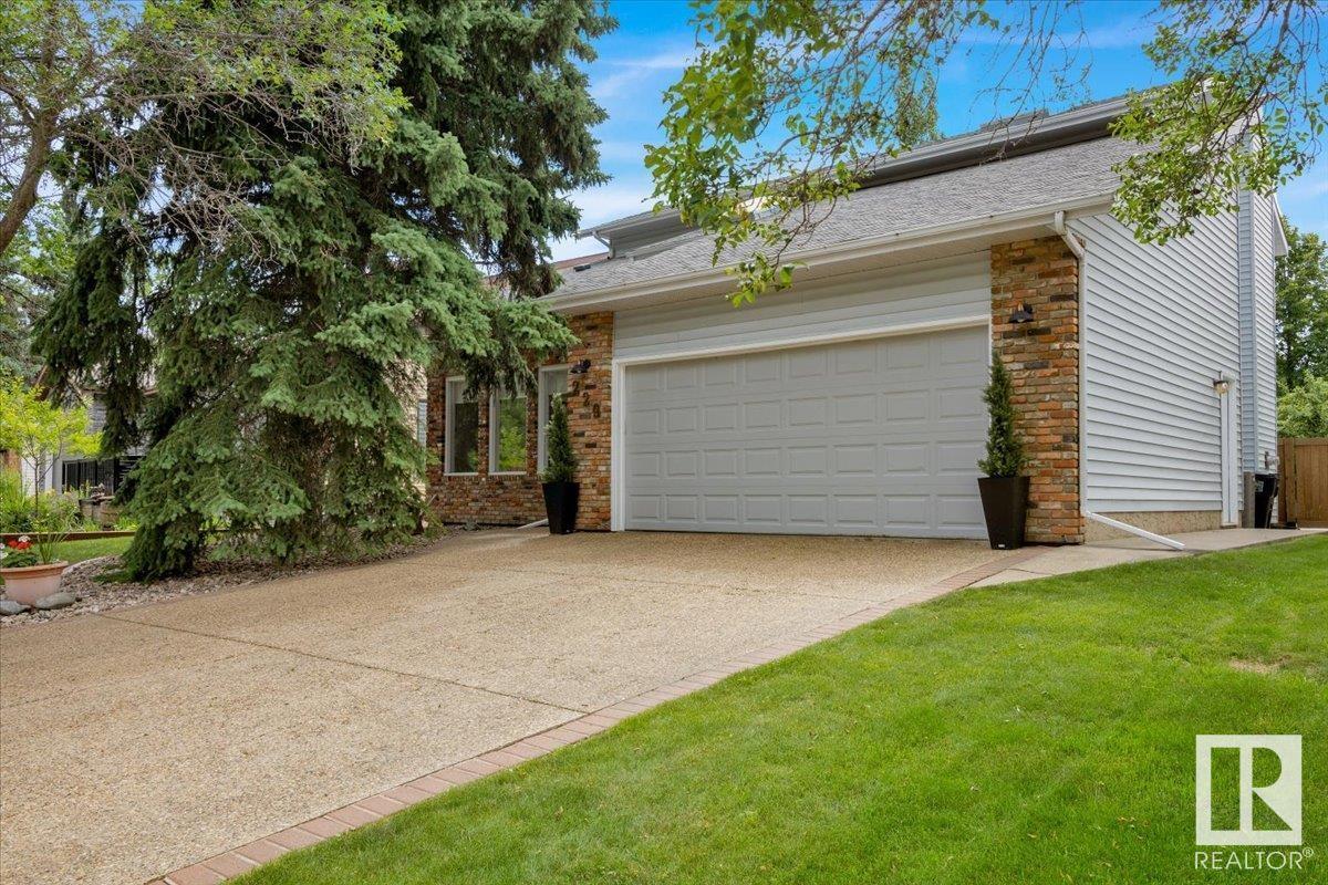 229 Heath Road NW  Edmonton AB T6R 1S1 photo
