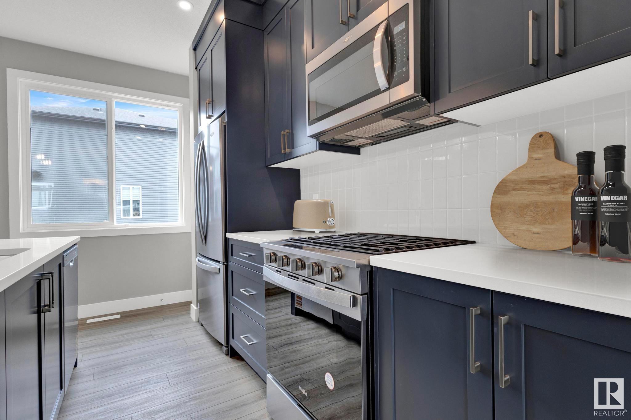 Property Photo: 6905 25 Avenue SW 16 AB T6X 3B7