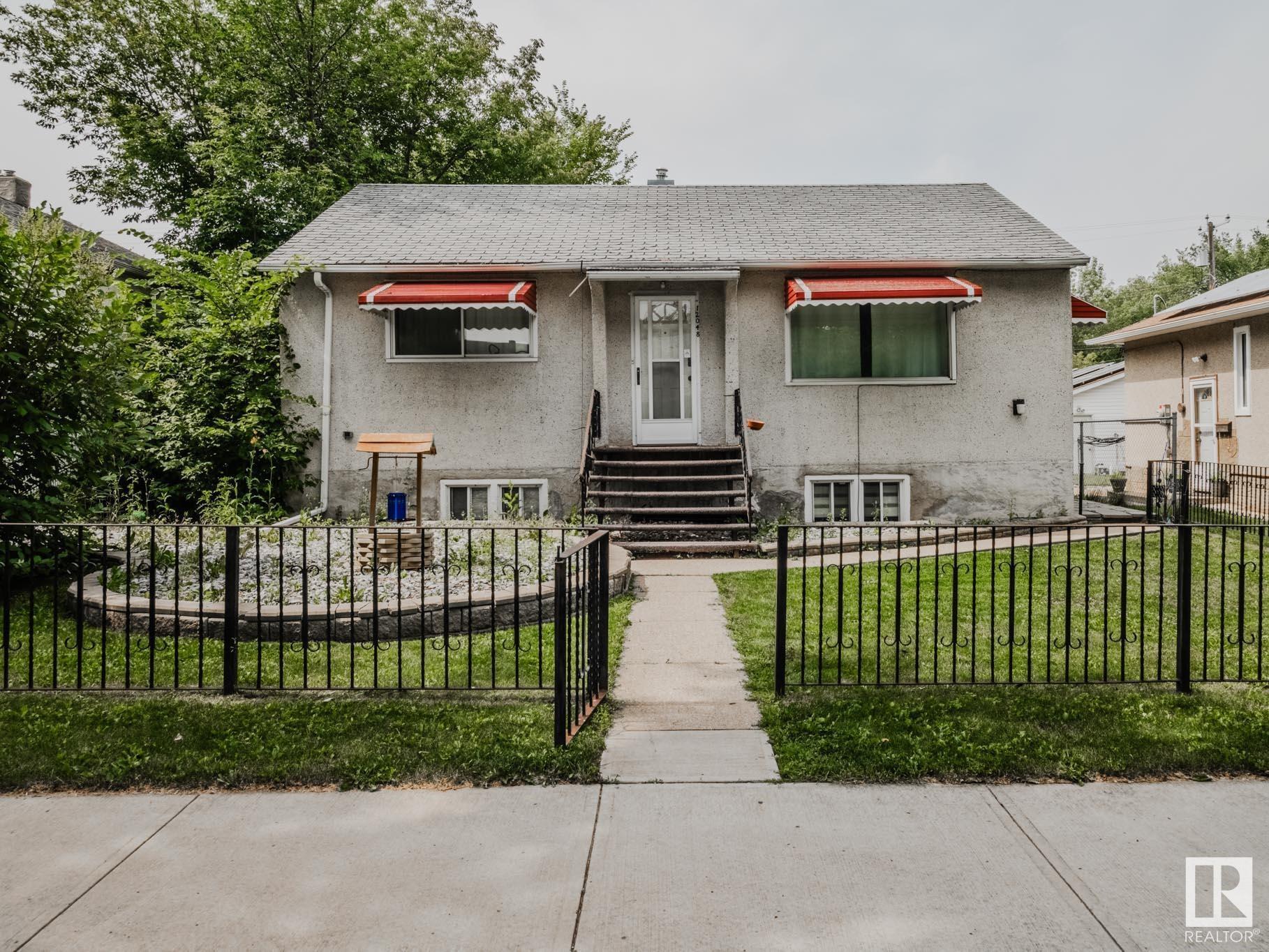 12048 61 Street NW  Edmonton AB T5W 4B1 photo