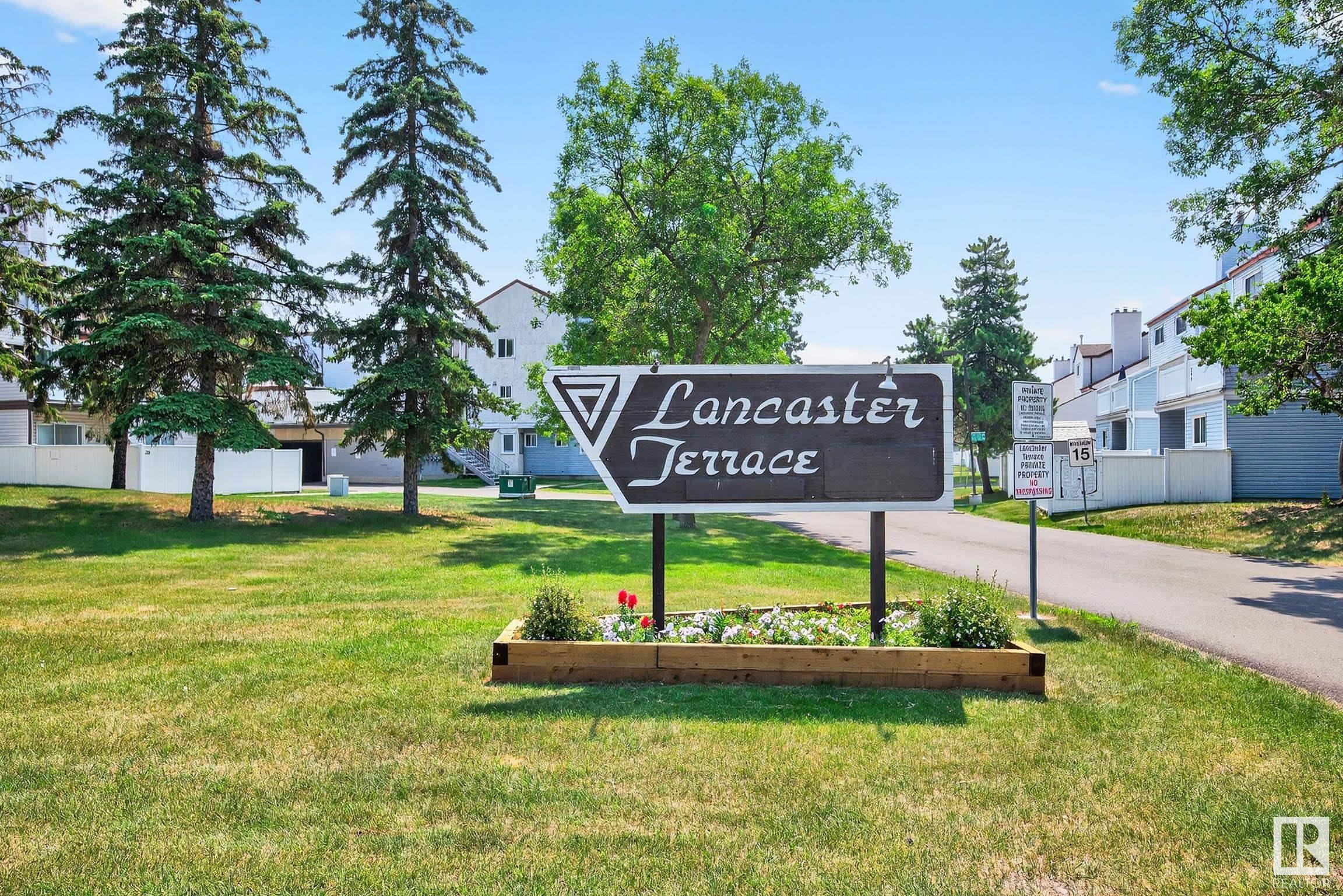Property Photo:  37 Lancaster Terrace NW  AB T5X 5S3 