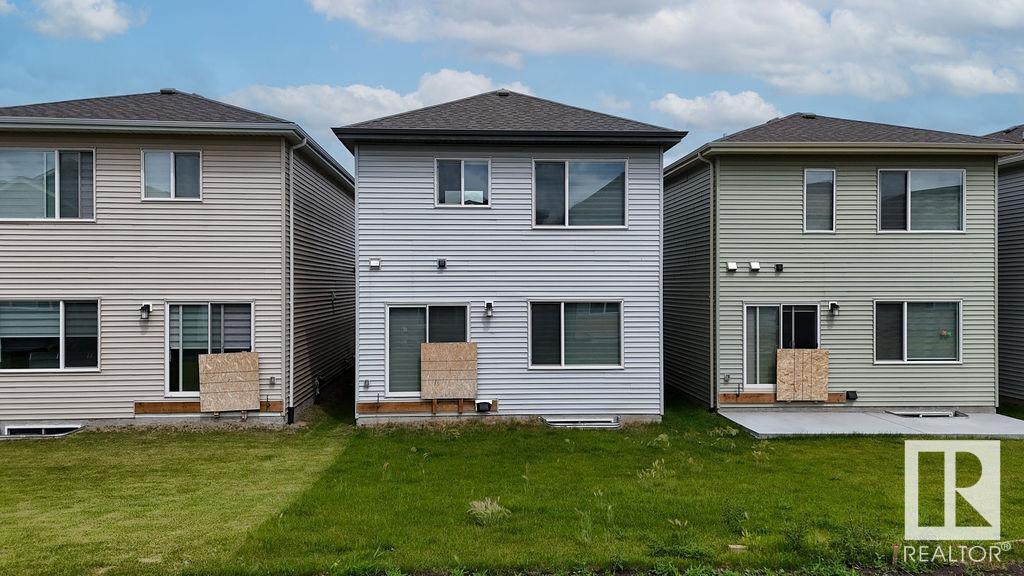 Property Photo: 311 36 Avenue NW AB T6T 2P9