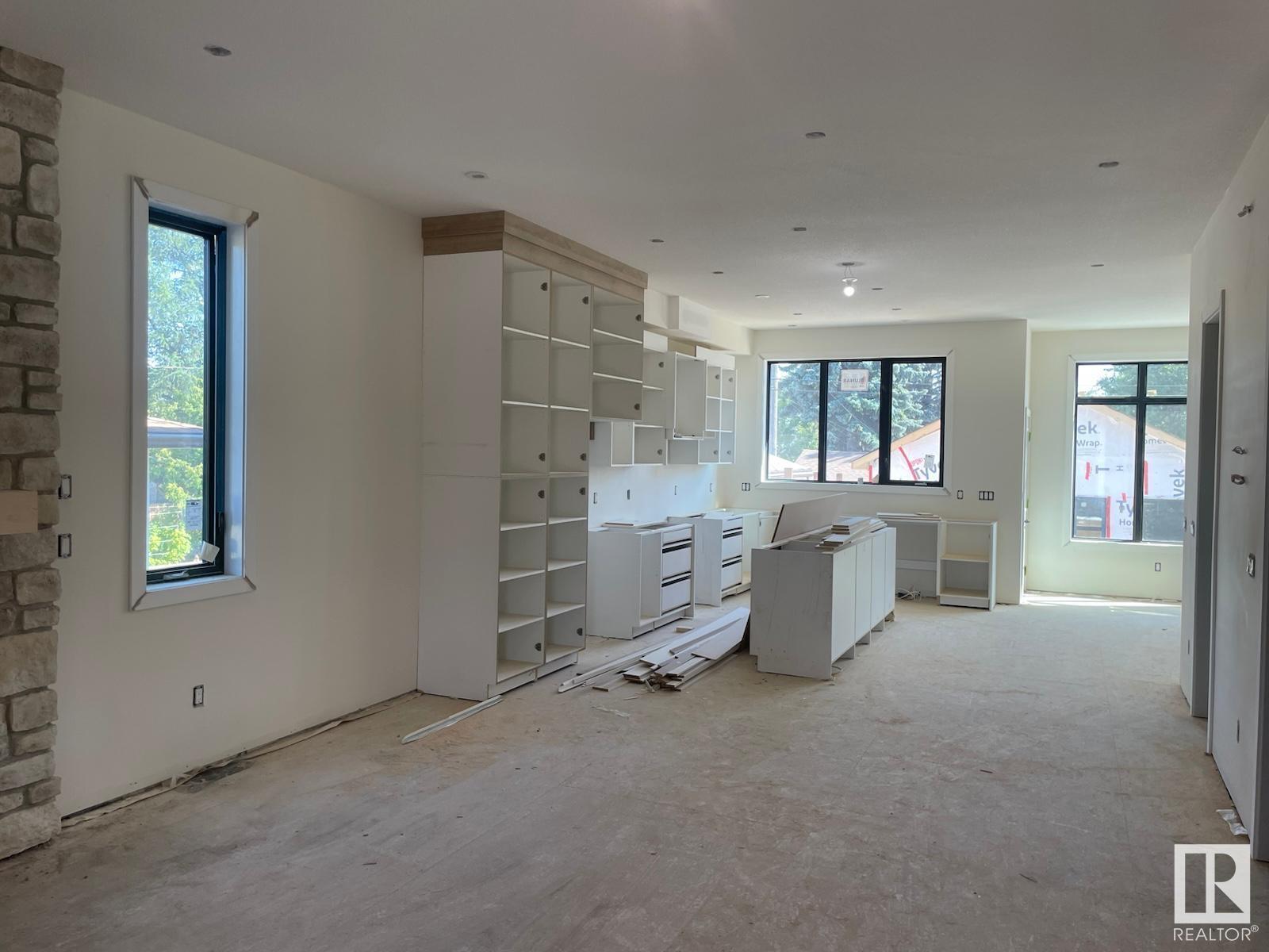 Property Photo:  14711 88 Avenue NW  AB T5R 4J9 