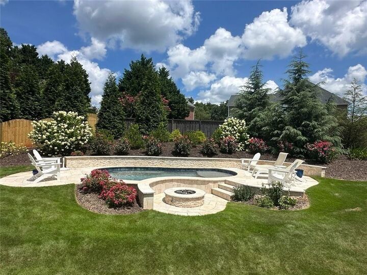 Property Photo: 285 Wilde Green Drive GA 30075