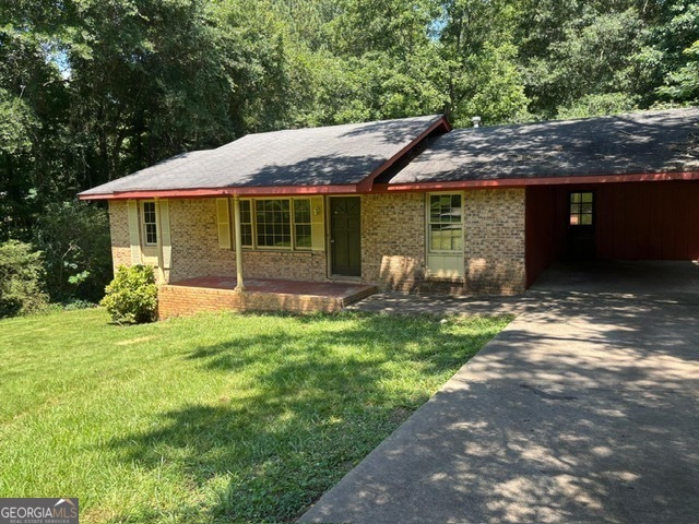 Property Photo: 9175 Carr Circle SW GA 30014