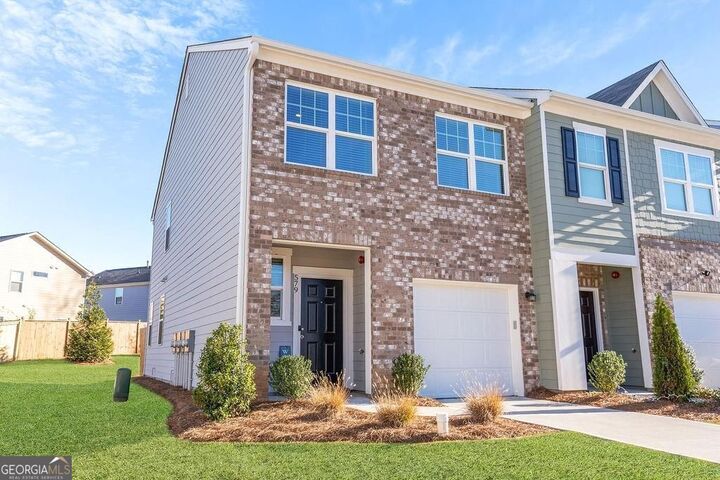 Property Photo:  579 Magnolia Circle  GA 30268 