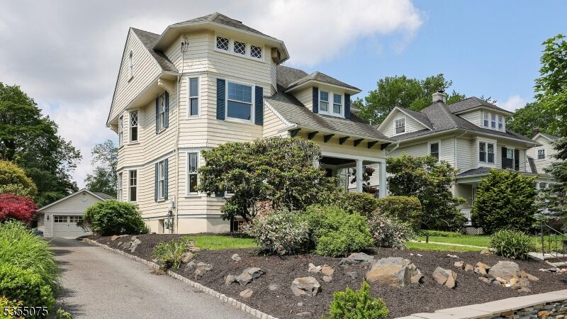 Property Photo:  159 N Euclid Ave  NJ 07090 