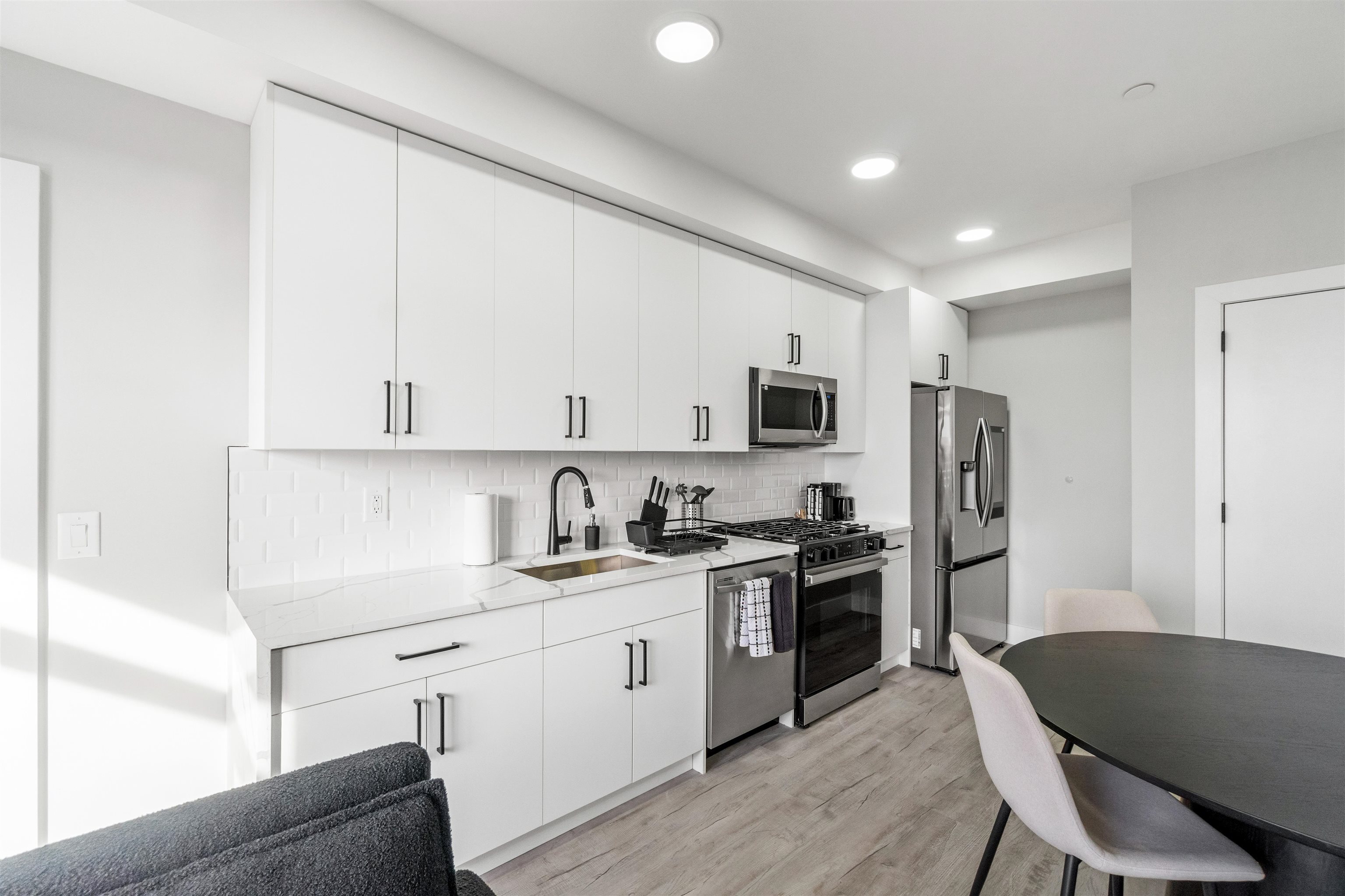 Property Photo: 80 Romaine Ave 4A NJ 07306