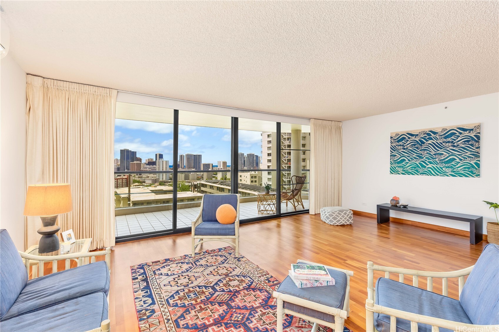 Property Photo: 1015 Wilder Street 402 HI 96822