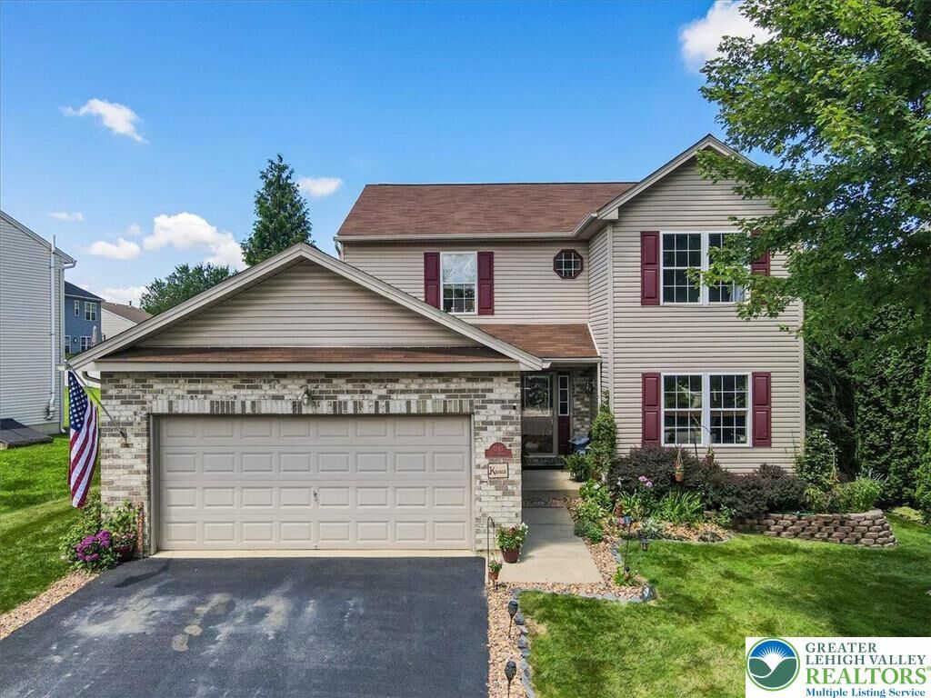 Property Photo: 1245 Vera Drive PA 18040