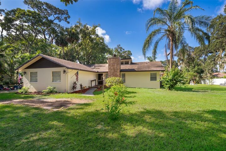 Property Photo: 1715 W Lake Mary Boulevard FL 32746