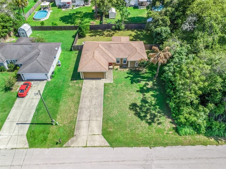 Property Photo: 3951 SE 136th Place FL 34491