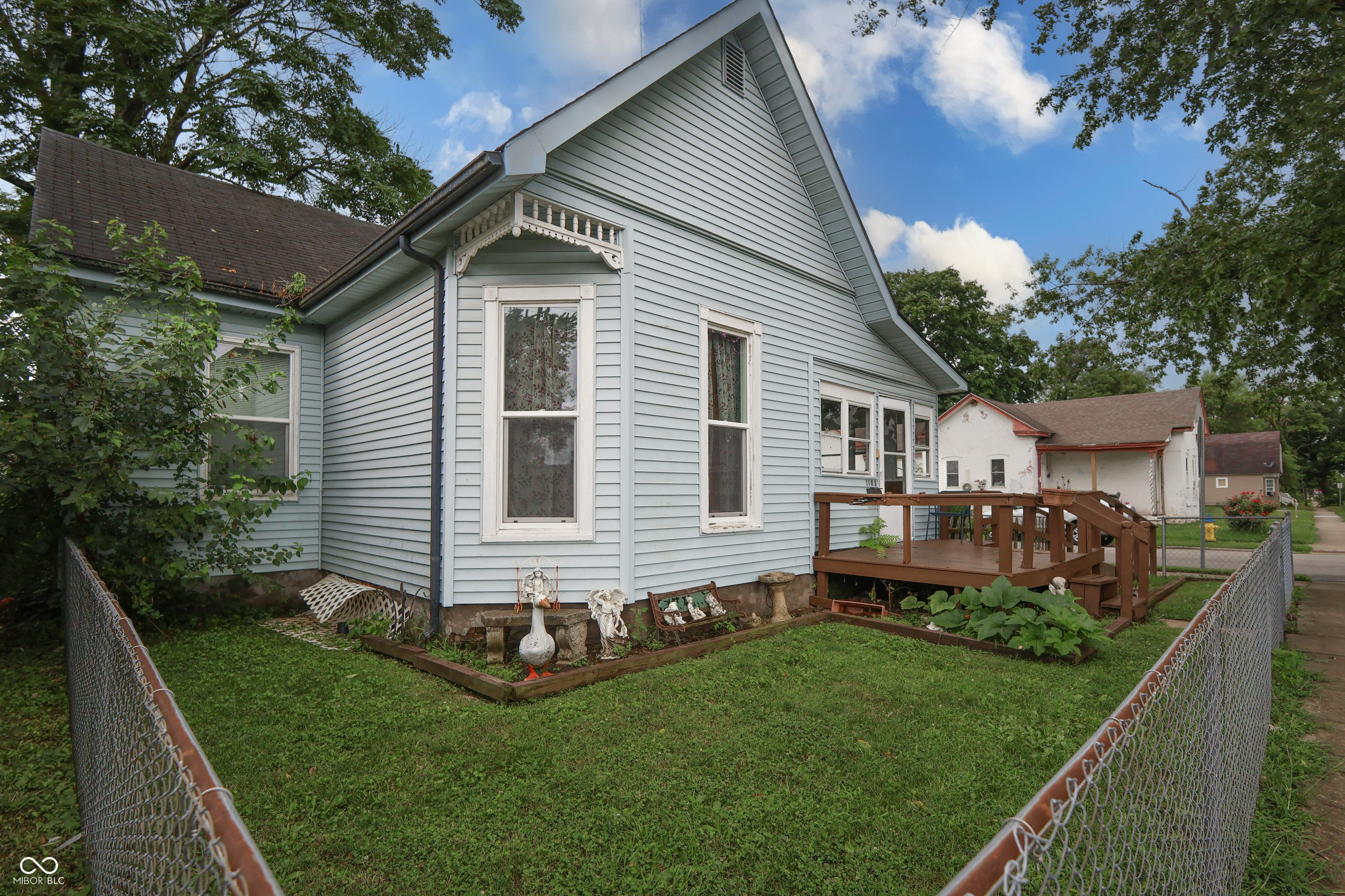 Property Photo: 1103 8th Street IN 47201
