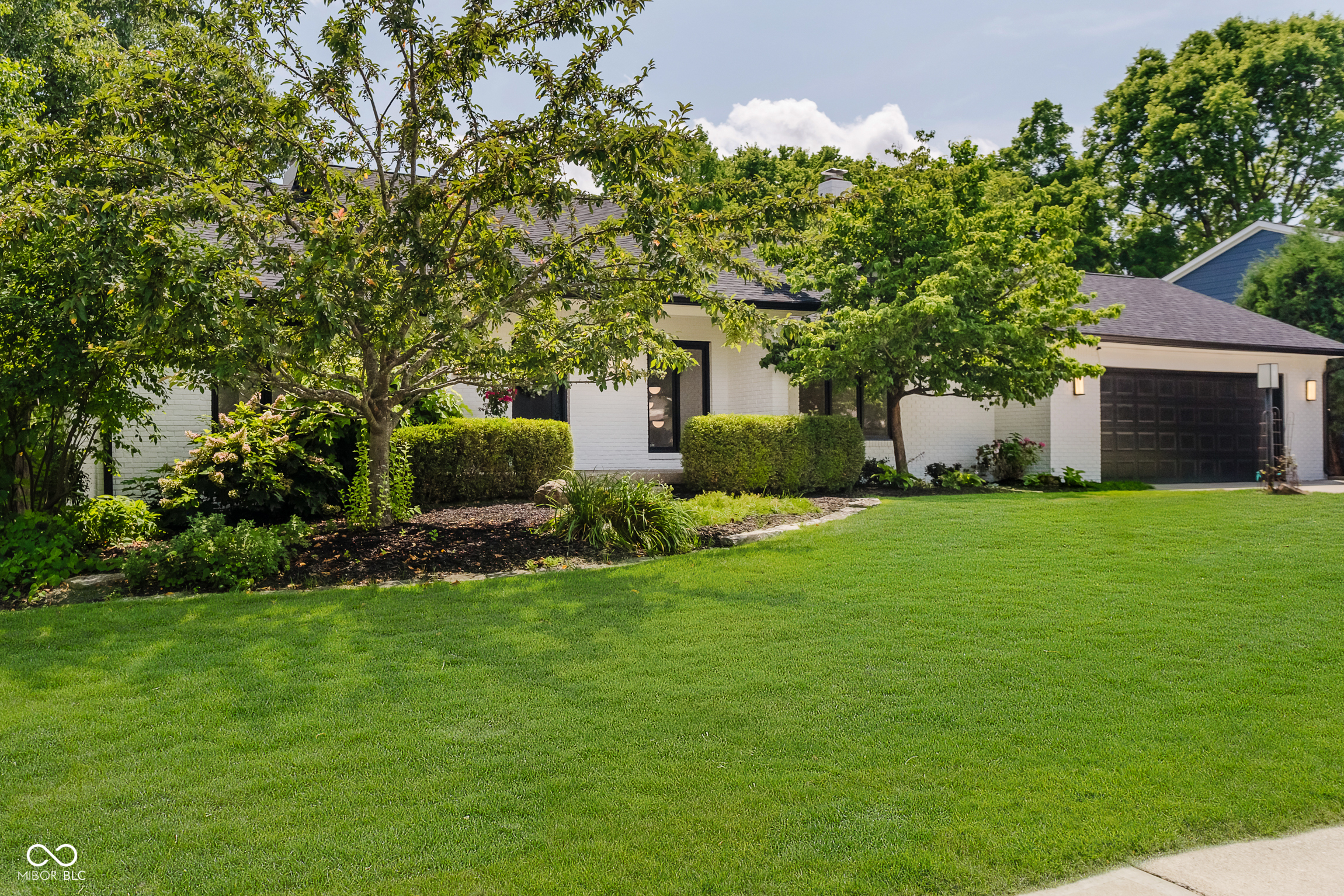 Property Photo:  4609 Somerset Way S  IN 46033 