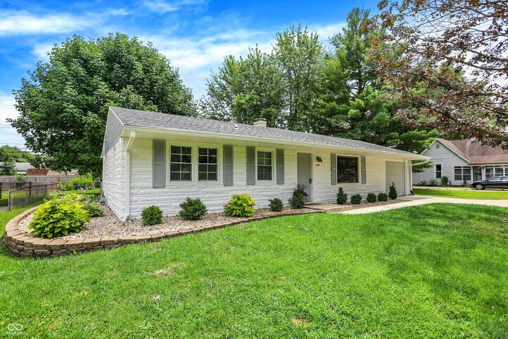 Property Photo: 525 Howard Road IN 46142