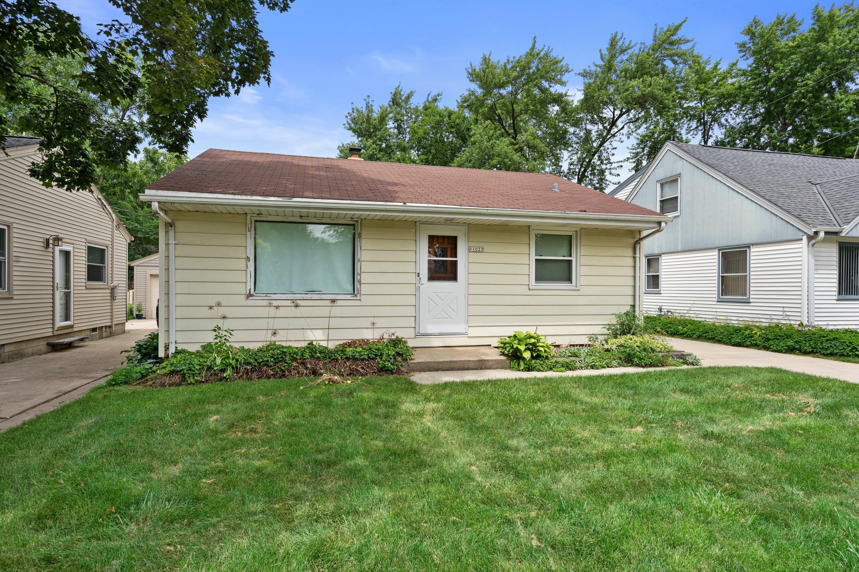 11022 W Mount Vernon Ave  Wauwatosa WI 53226 photo