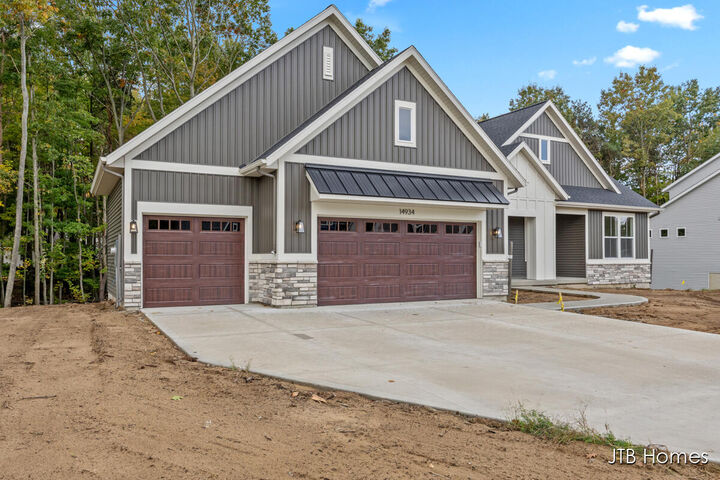 Property Photo:  14934 Timberoak Street  MI 49424