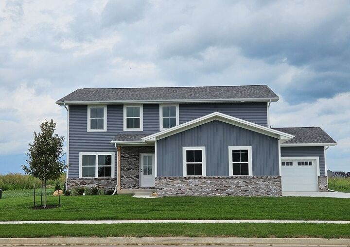 2194 Corrigan Way  Normal IL 61761 photo