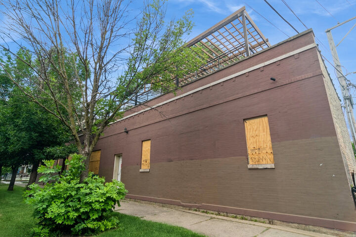 Property Photo: 3659 W Palmer Street IL 60647