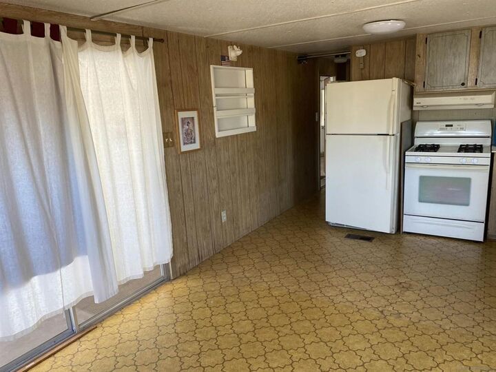Property Photo: 900 N Cleveland 89 CA 92054