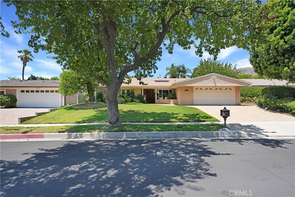 Property Photo: 13011 Barto Dr CA 91344
