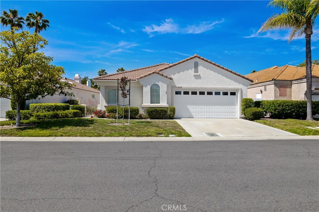 Property Photo: 24174 Corte Cordoba CA 92562