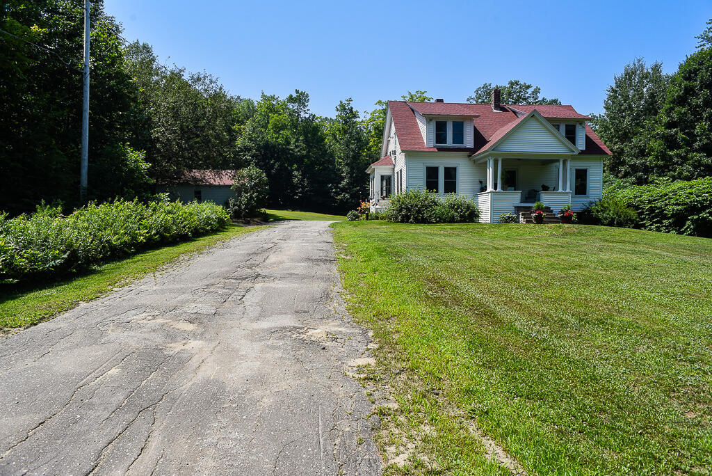 Property Photo:  16 Pinetree Lane  ME 04289 