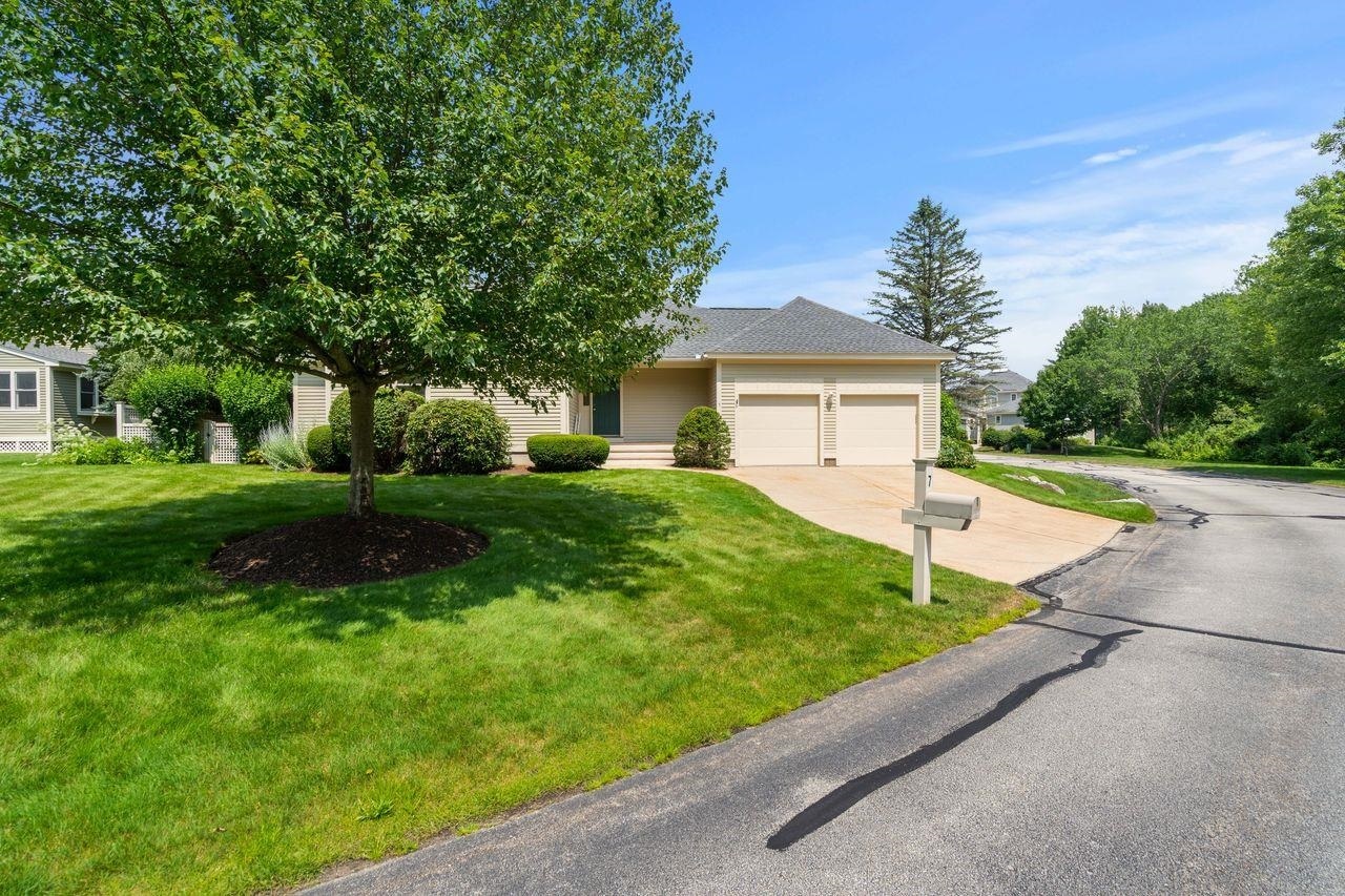 Property Photo: 7 St Andrews Drive NH 03110