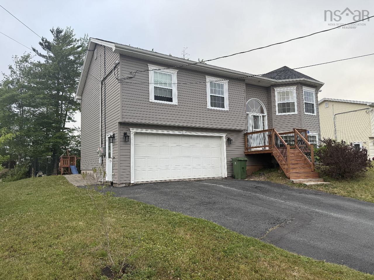 Property Photo: 5 Lillian Court NS B2S 0A2
