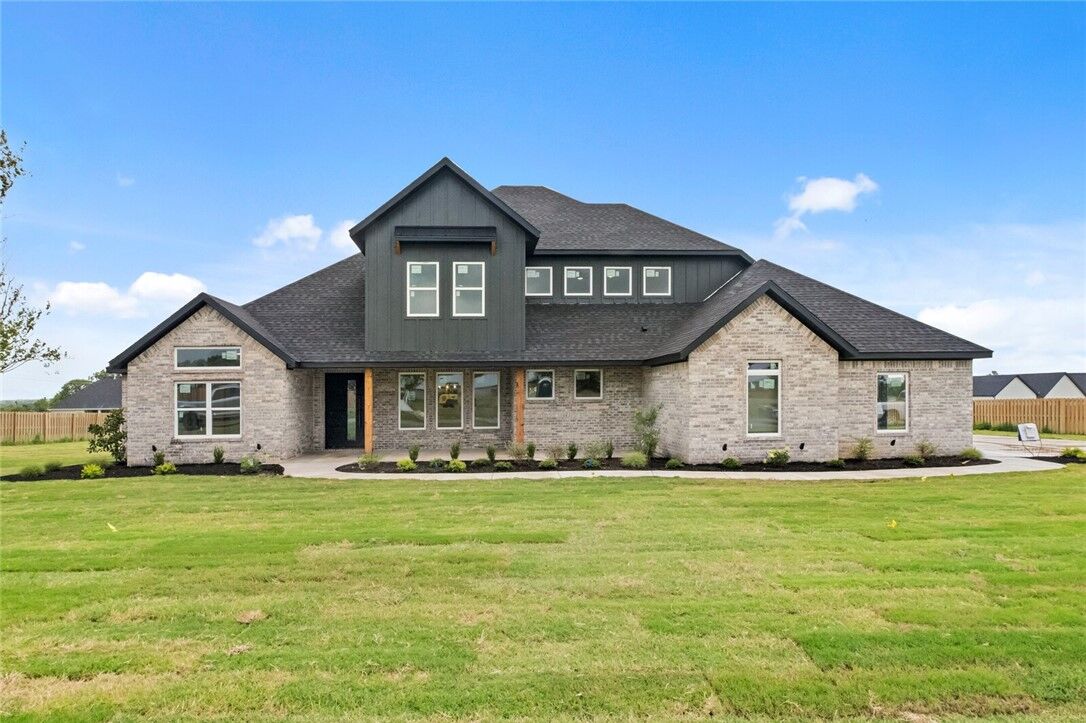 Property Photo:  3150 Cambridge Street  AR 72713 