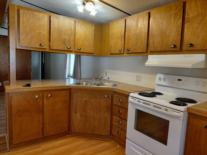 Property Photo: 432 Ashwood Drive OR 97526