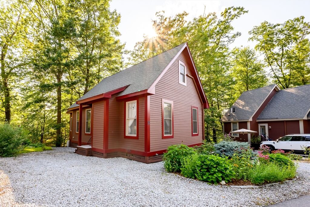 Property Photo: 17 White Pine Knl 17 MA 01886