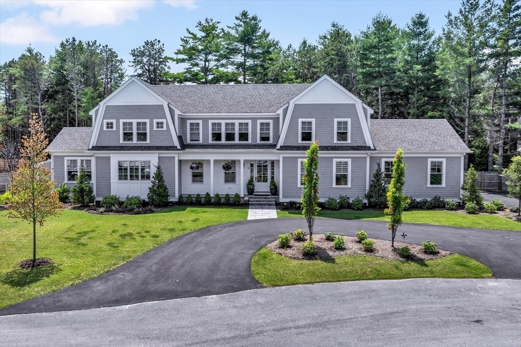 Property Photo:  14 Willow Circle  MA 02649 