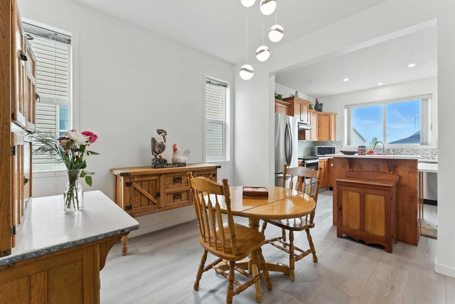 Property Photo: 47 Covemeadow Close NE AB T3G 6B2