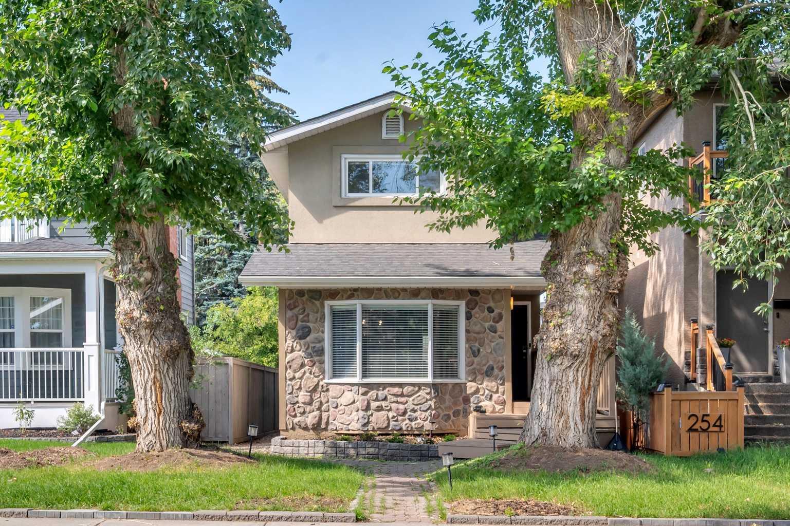 Photo de la propriété: 252 21 Avenue NE AB T2E 1S4