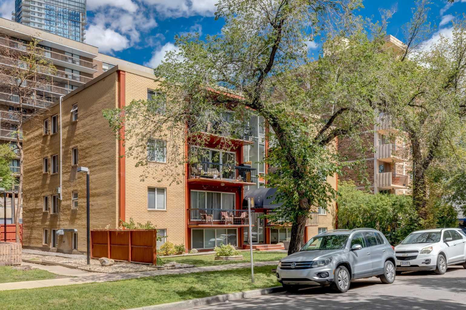 Property Photo: 1222 13 Avenue SW 205 AB T3C 0T1