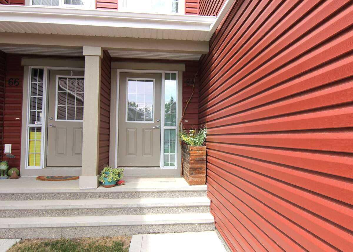 Property Photo:  64 Golden Crescent  AB T4P 2S7 