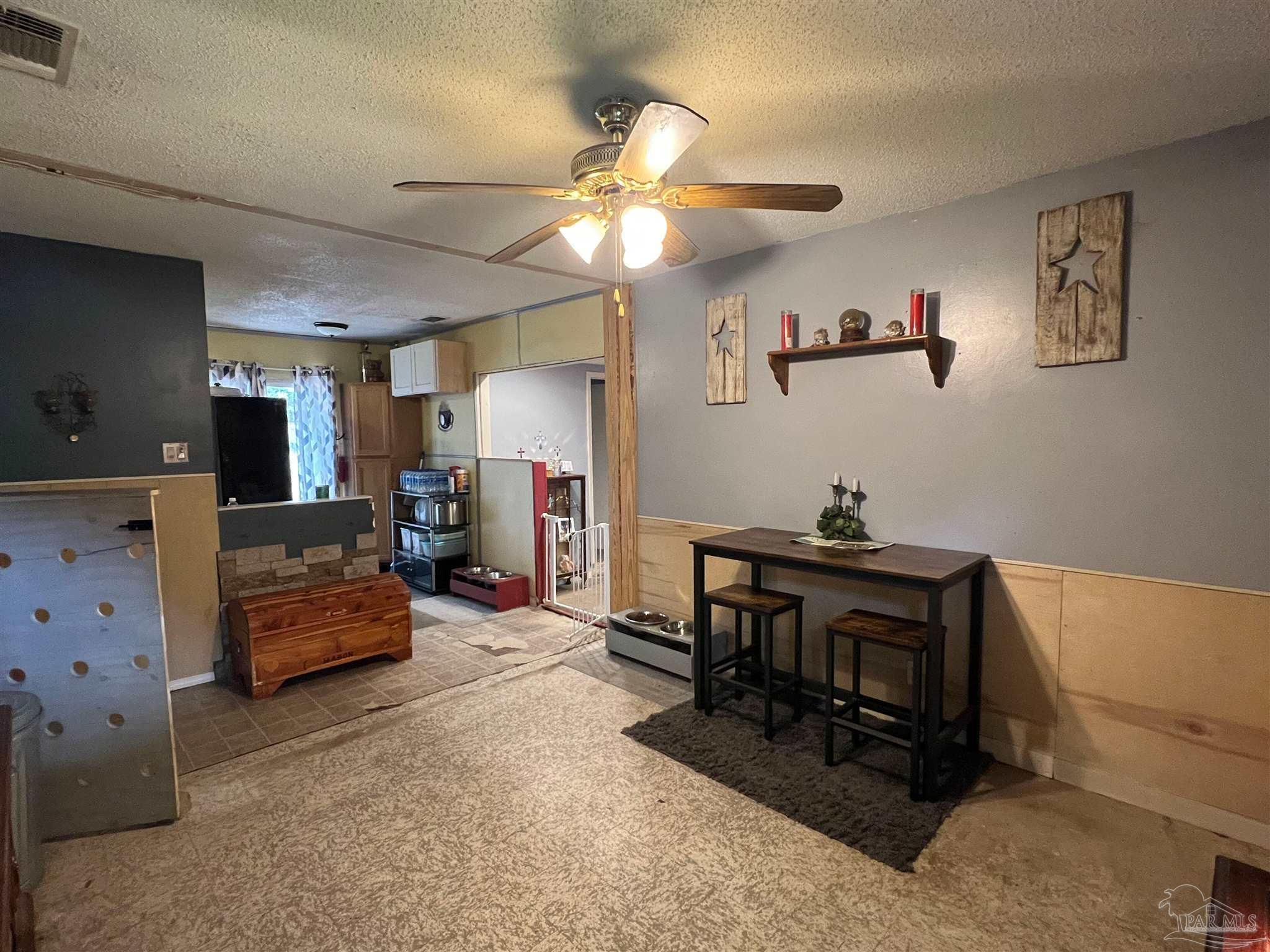 Property Photo: 707 Fremont Ave FL 32505