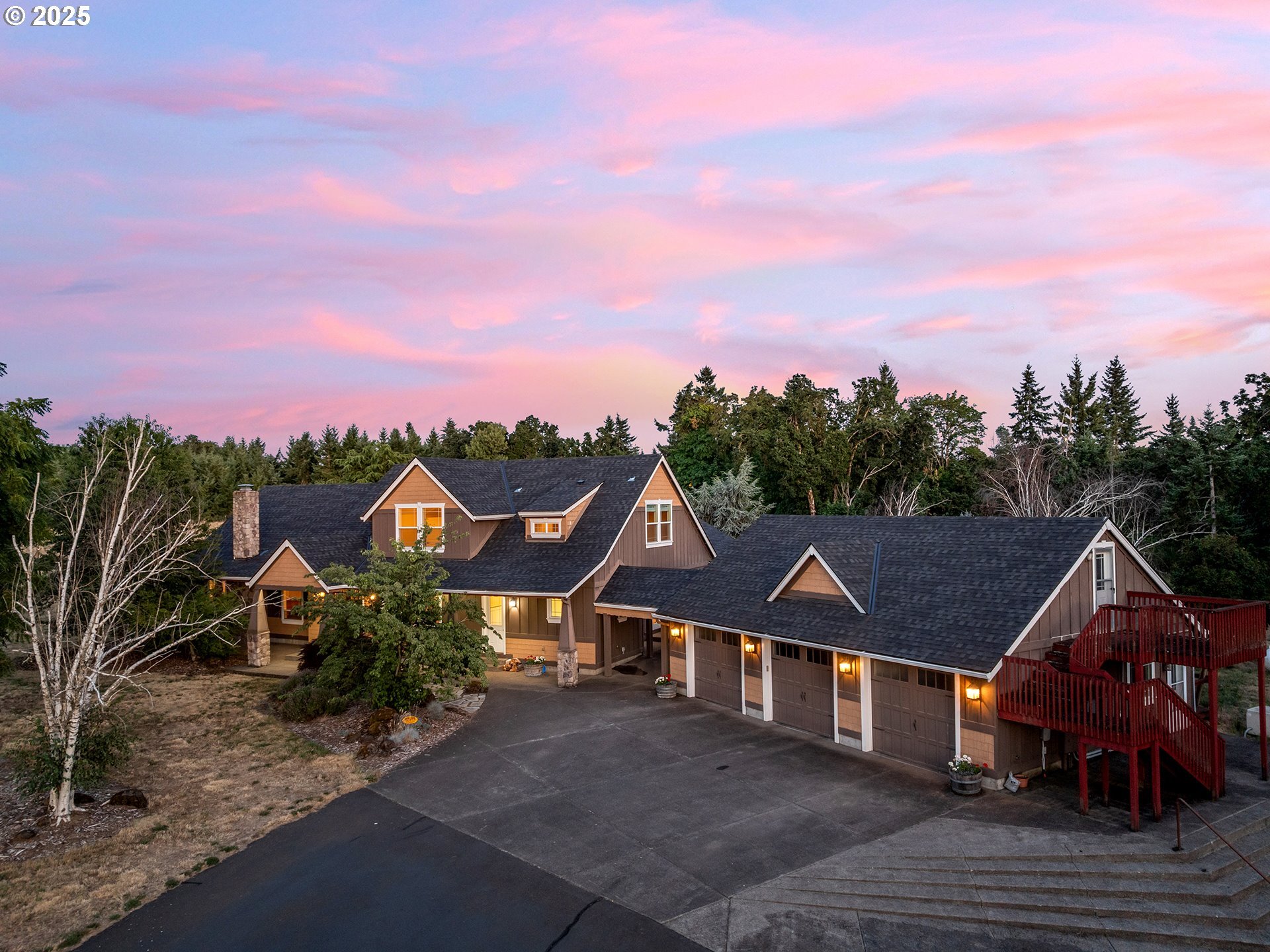 Property Photo:  37658 S Highway 213  OR 97362 