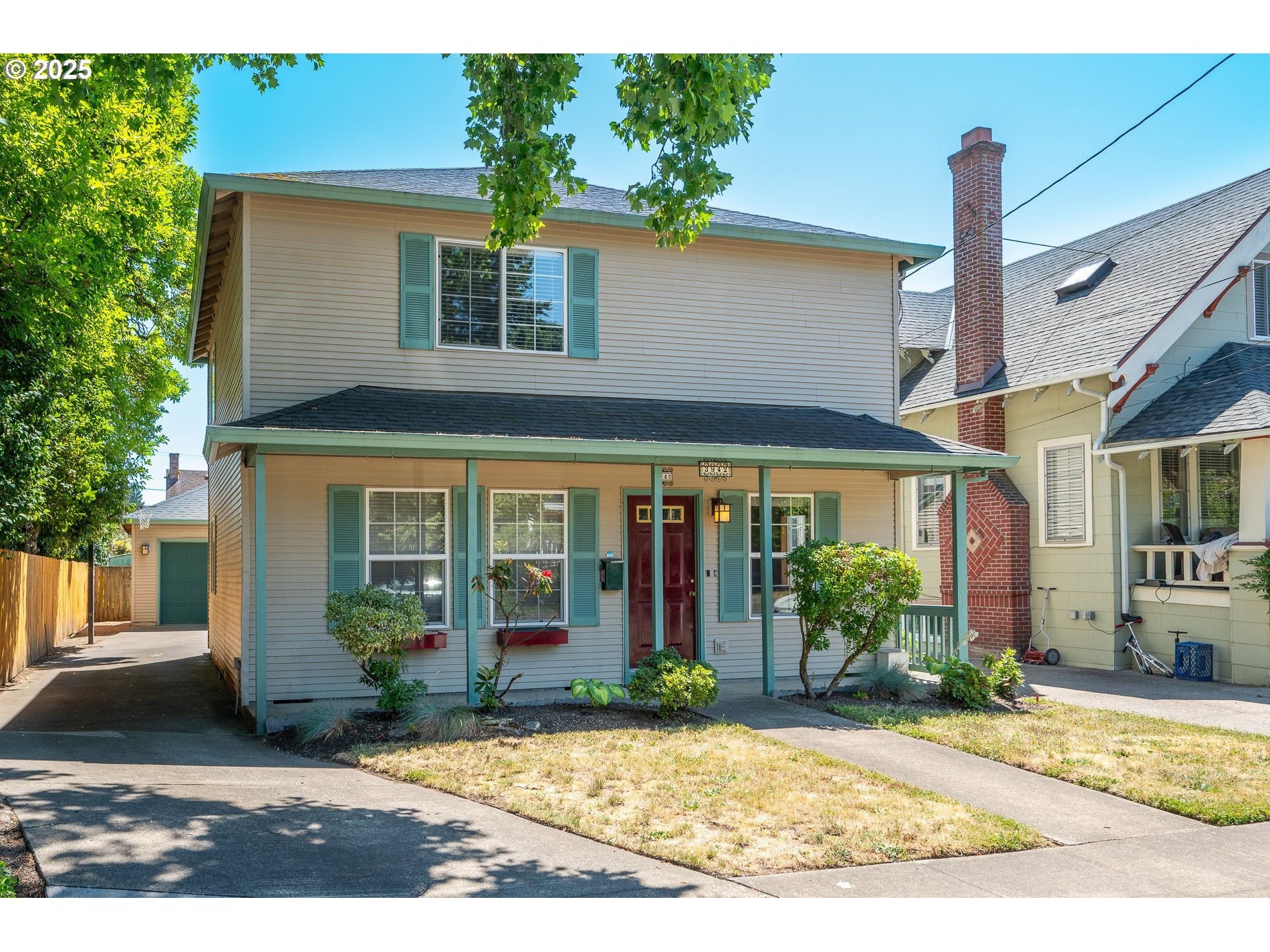 3942 SE Harrison St  Portland OR 97214 photo