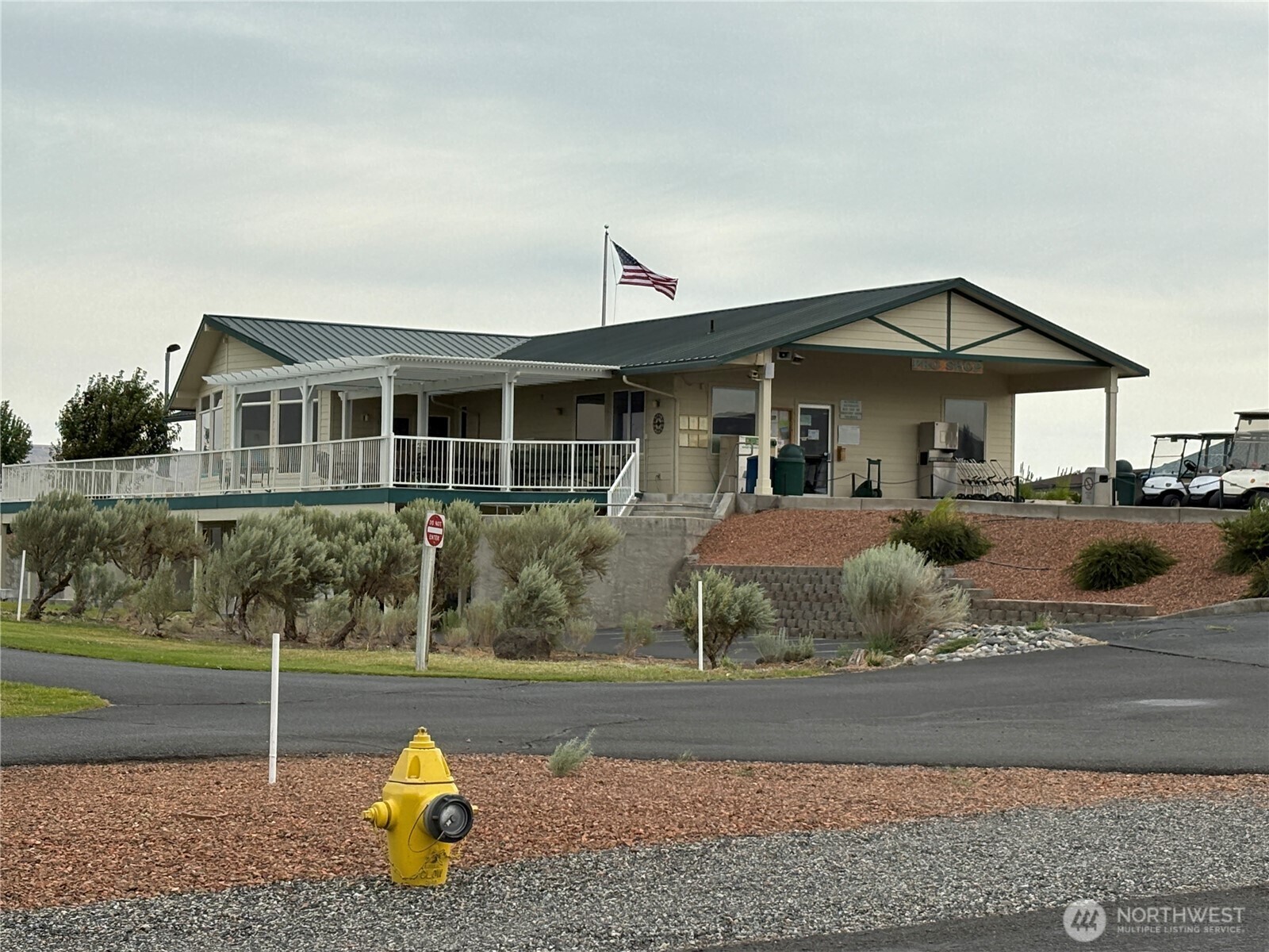 Property Photo: 509 SW Clubhouse Way A WA 99349