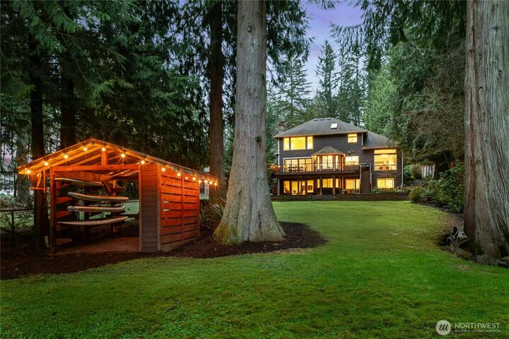 Property Photo: 25432 SE 28th Street WA 98075