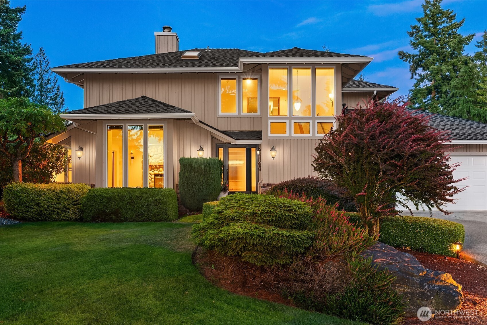 Property Photo: 25402 39th Place S WA 98032