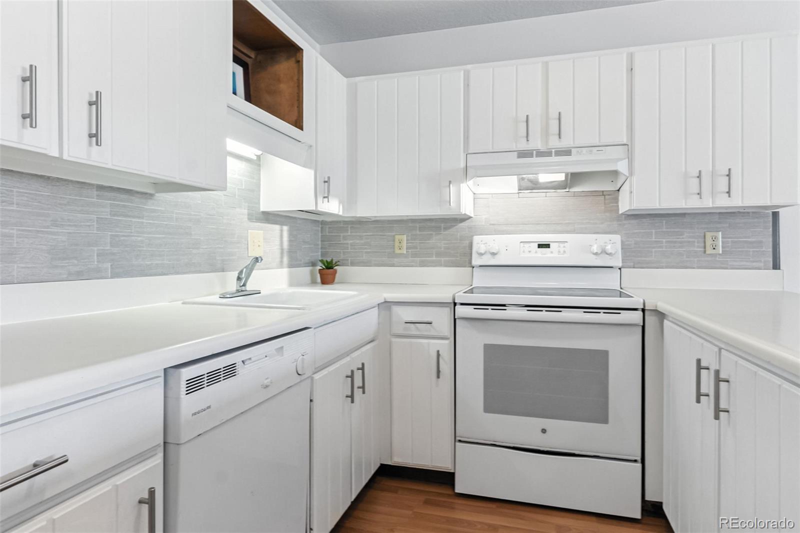Property Photo:  763 Straight Creek Drive Bb-304  CO 80435 