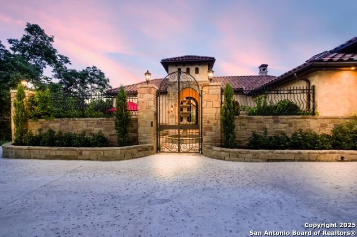 464 Paradise Hills  New Braunfels TX 78132 photo