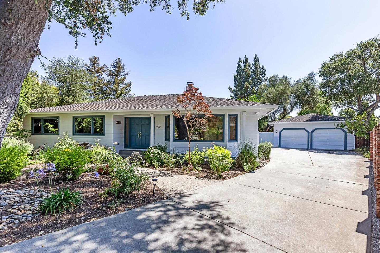 Property Photo:  920 Damian Way  CA 94024 