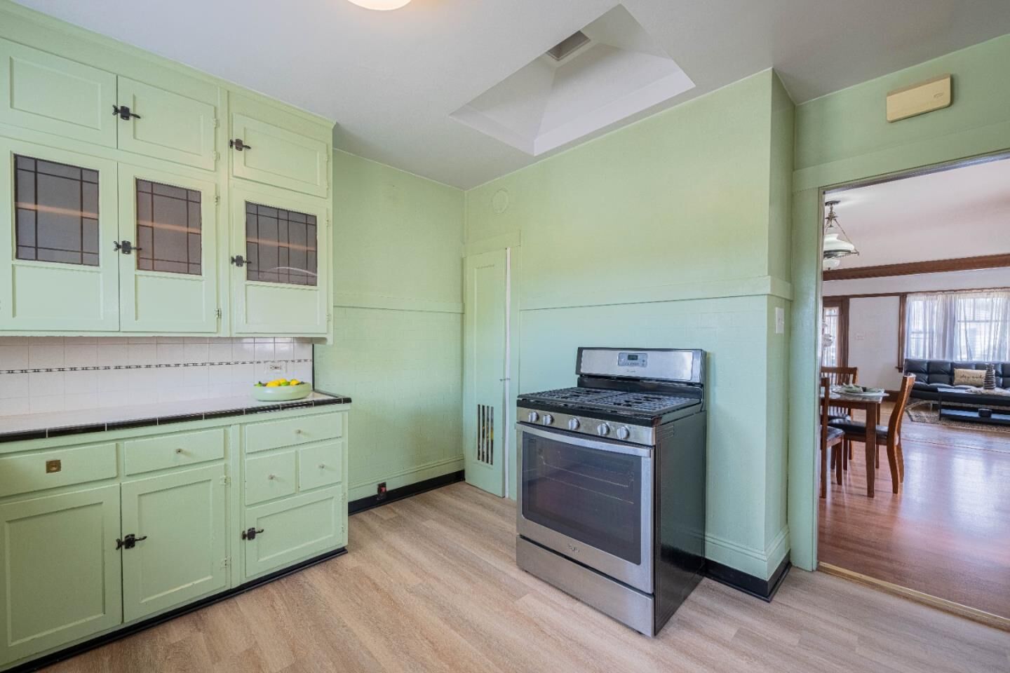 Property Photo:  146 Lorimer Street  CA 93901 