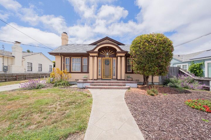 146 Lorimer Street  Salinas CA 93901 photo